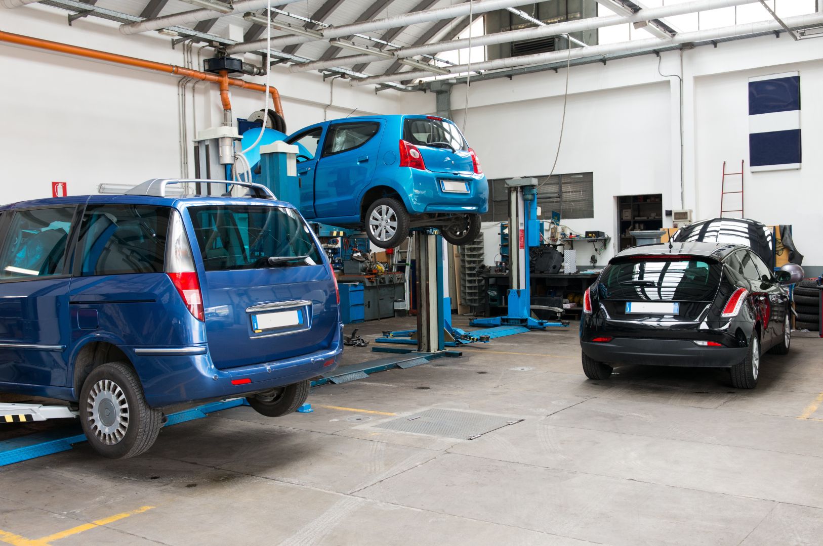 Poptávka na servis, oprava auta VW Golf (Osobní a užitkové vozy) - Olomouc