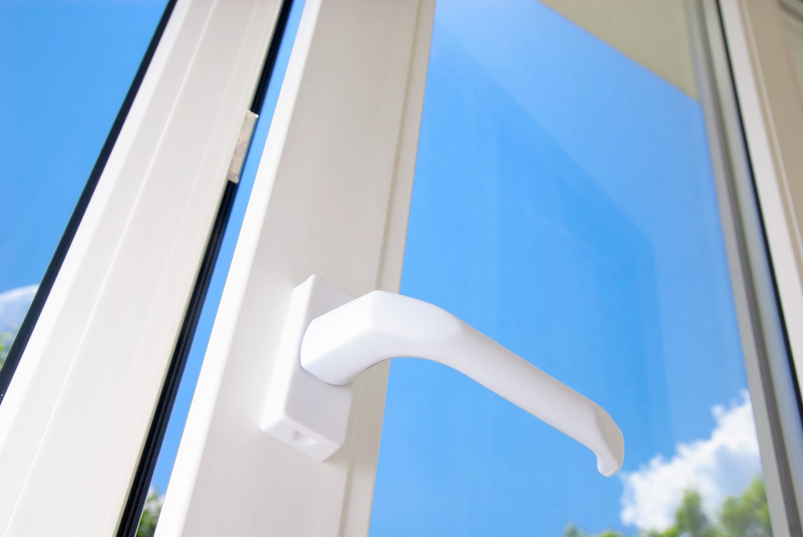 Poptávka na 3 ks plastových oken a balkonové dveře (Plastová okna) - Český Krumlov