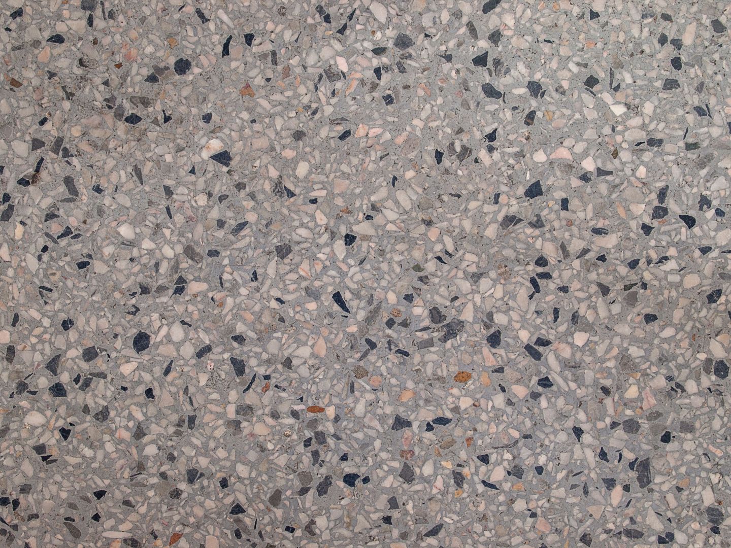 Broušení a frézování betonu jako příprava před pokládkou finální podlahy, 83 m2, Pravlov