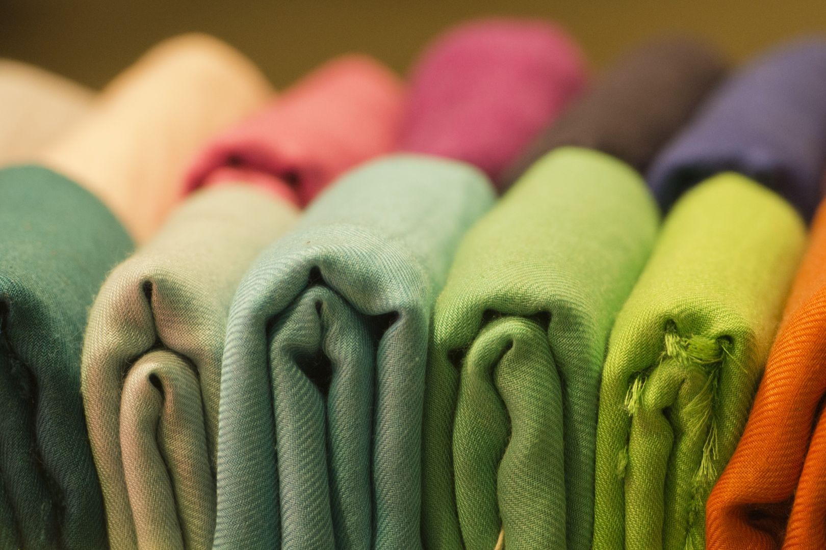 Poptávka na textilii na prodejní stánek (Textil, oděvy) - Louny