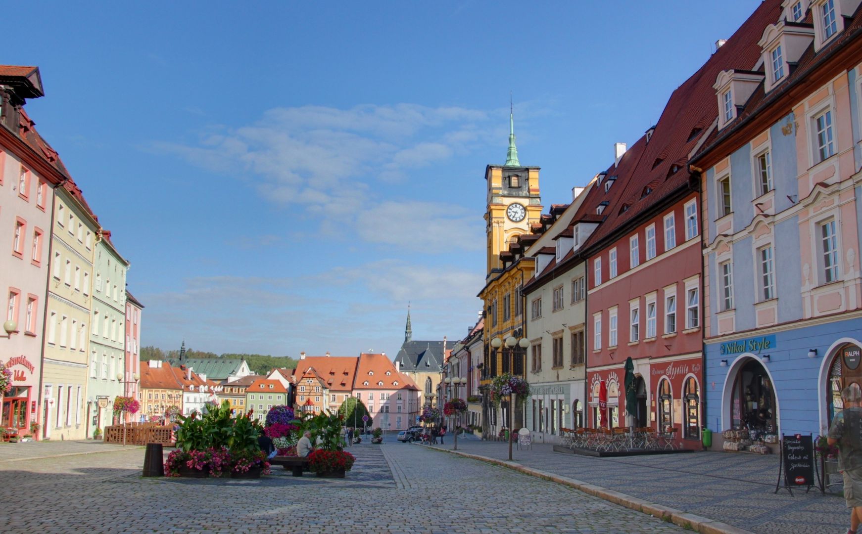 Dlouhodobý pronájem nebo koupi pozemku, 700-2.200 m2, Praha