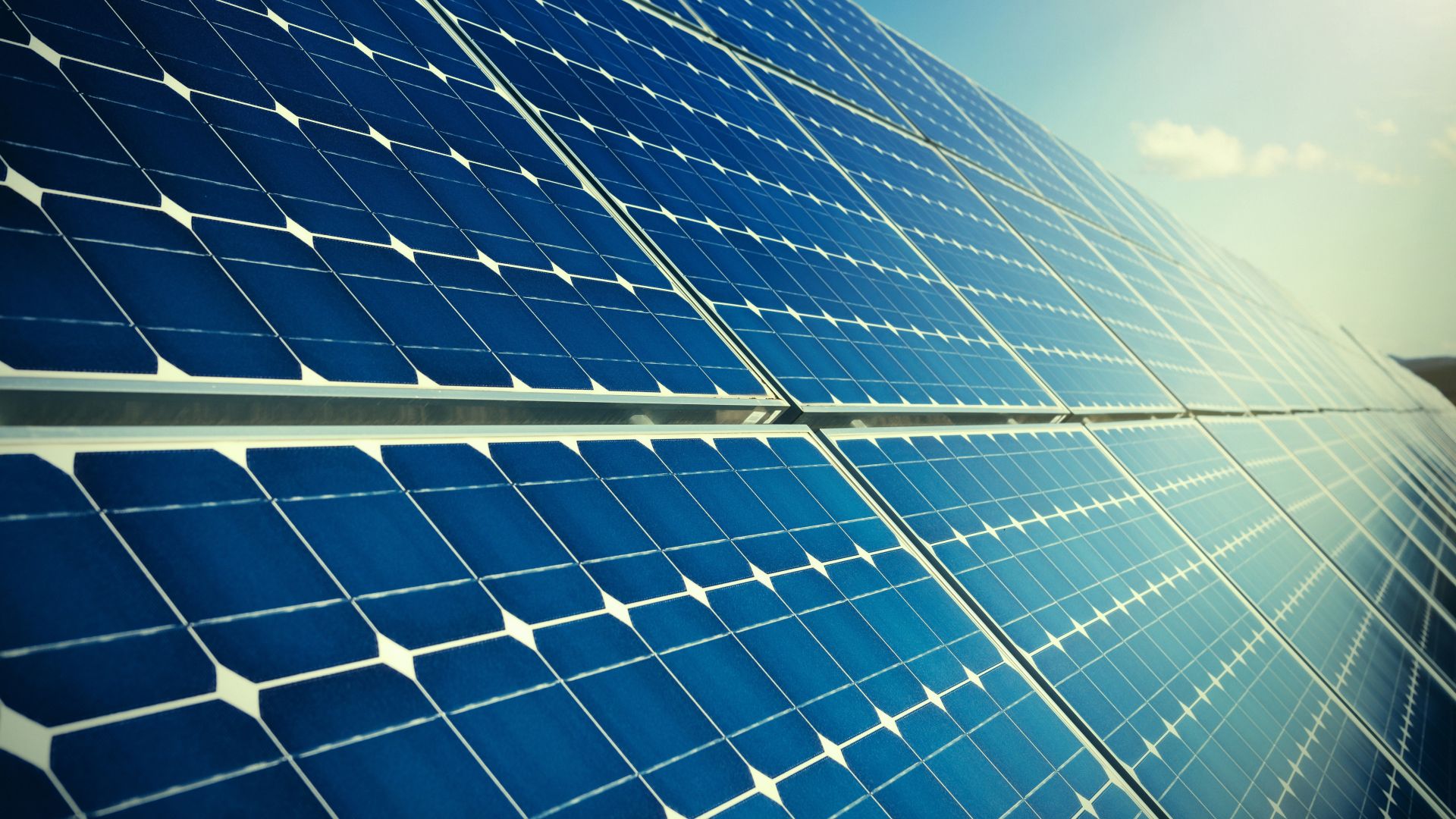 Poptávka na realizaci fotovoltaiky na dům (Fotovoltaické články) - Třebíč