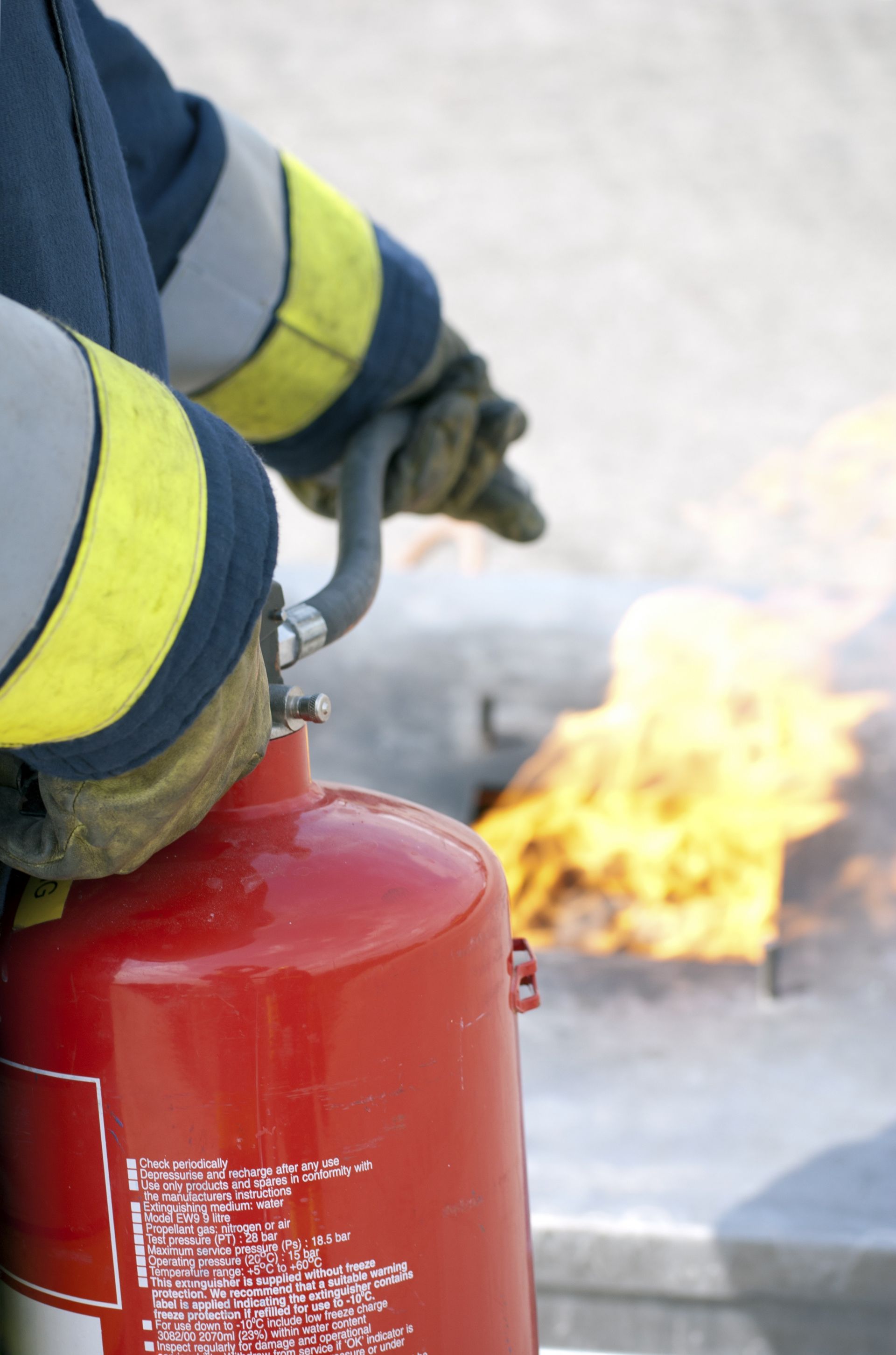 Poptávka na realizaci doplňkového hasicího zařízení pro bytový dům (Požární technika a systémy) - Litoměřice