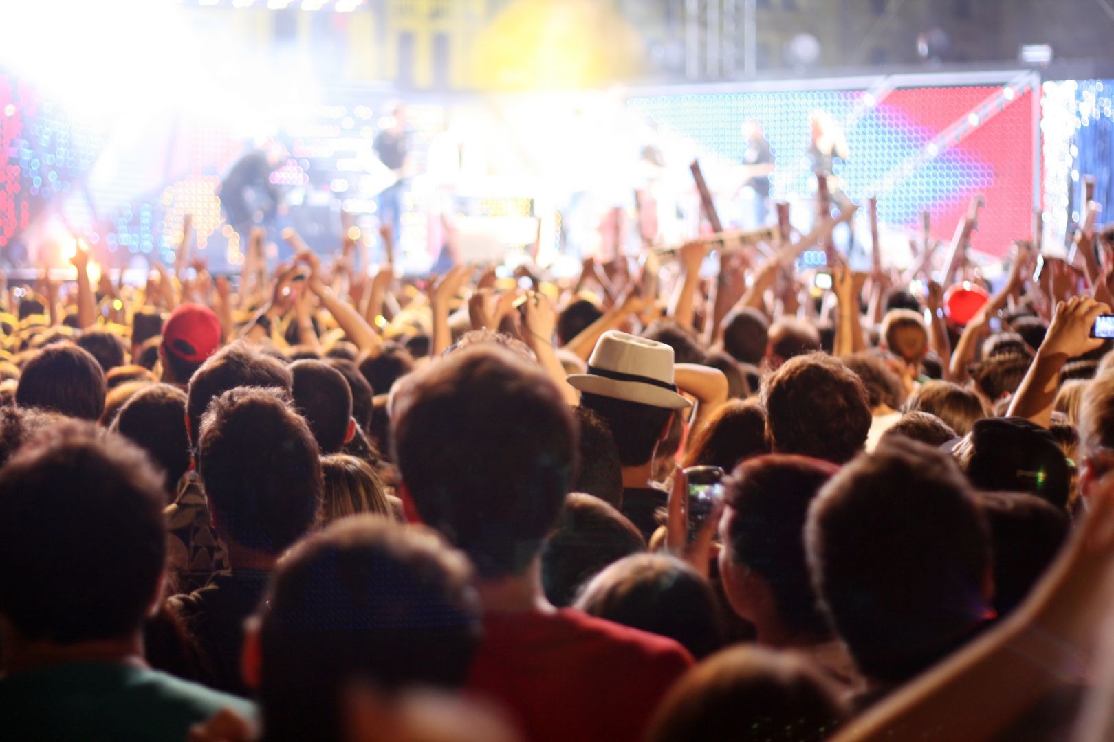 Poptávka na dJ na oslavu narozenin (Pořádání akcí, konference) - Pardubice