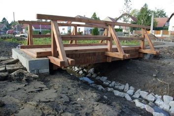 Thumb 0bf49e72 cb13 49d1 bd72 d7fead18d05a