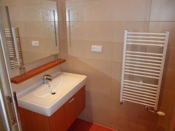 Thumb 703adc40 bc16 4f2b 80d8 d4085e7b53b9