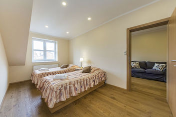 Thumb 14394dcb d873 4c59 8081 26c481398f08