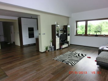 Thumb 8c82f13f adcd 4277 a5f7 e7276fe5a594