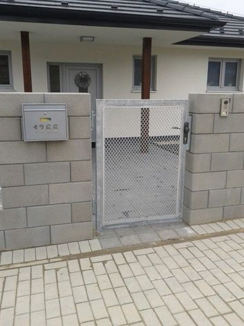 Thumb b7ba3083 059a 4b81 bd94 ad4b40fd45b1